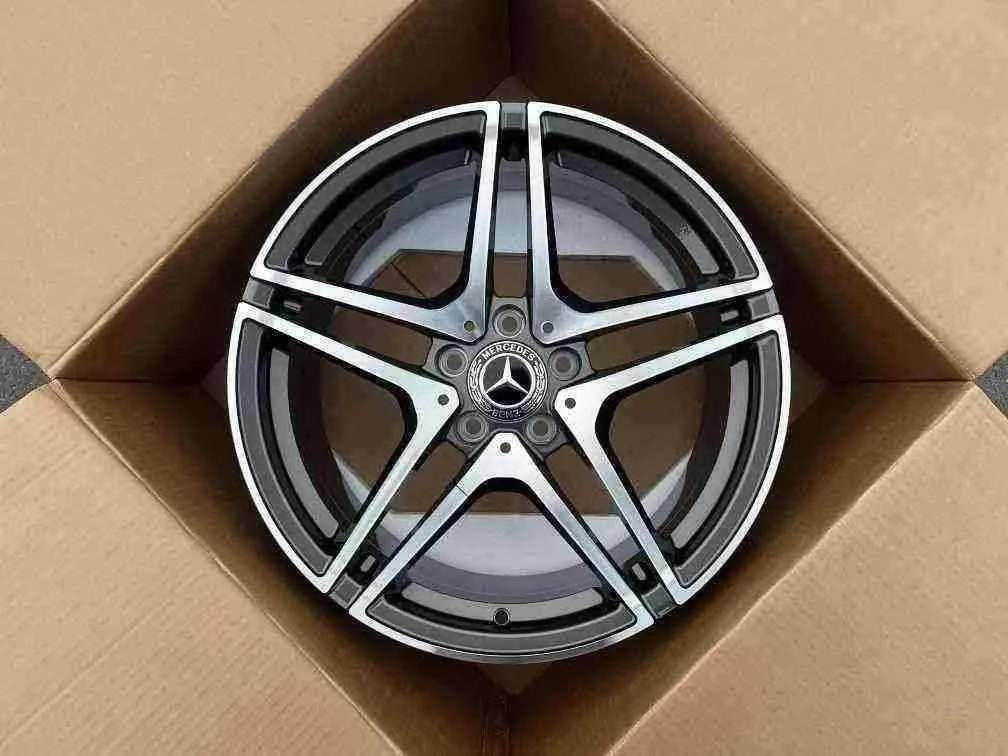 XCD-1137 Forged Wheel for Mercedes-Benz design detail