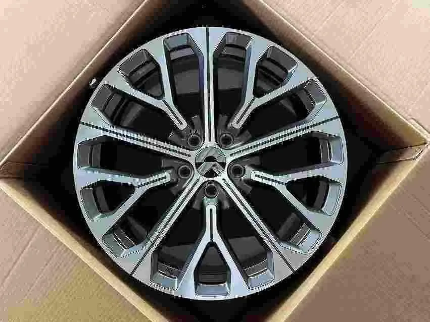 XCD-1947 Forged Wheel for EV design detail